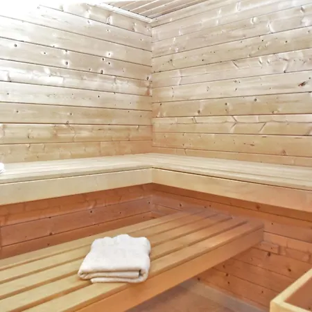 Retreat With Sauna, Hot Tub