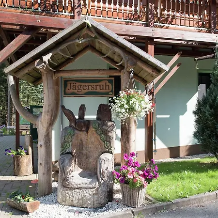 Retreat With Sauna, Hot Tub Apartment