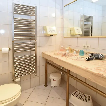 Retreat With Sauna, Hot Tub Jagersgrun