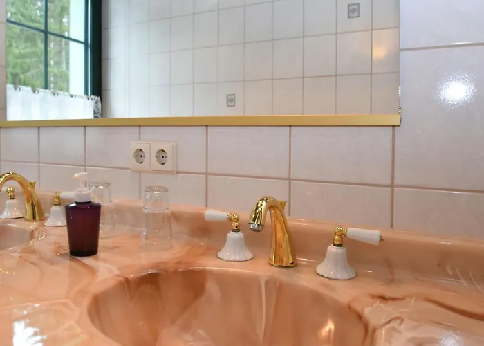 Retreat With Sauna, Hot Tub *