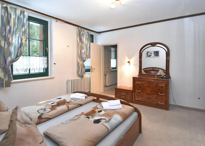 Retreat With Sauna, Hot Tub *