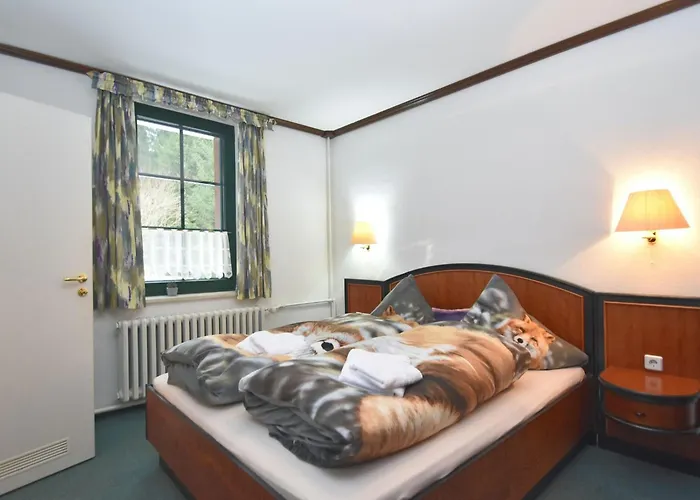 Apartment Retreat With Sauna, Hot Tub