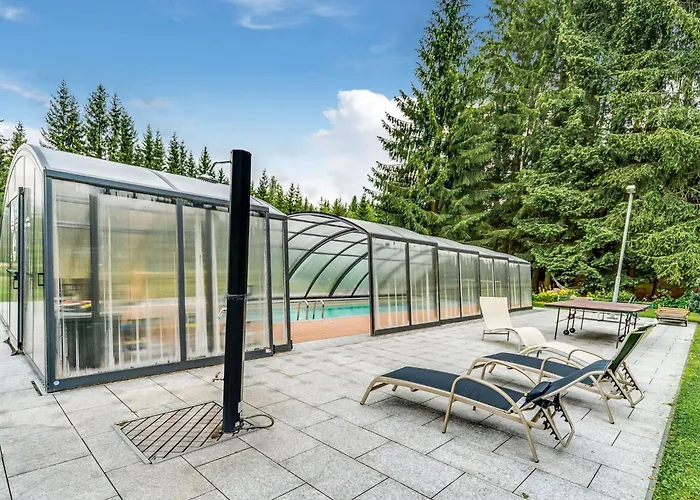 Retreat With Sauna, Hot Tub