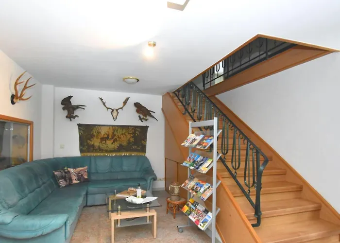 Retreat With Sauna, Hot Tub Apartment